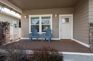 1572 NW Kingwood Ave, Redmond, OR 97756 - Photo 2