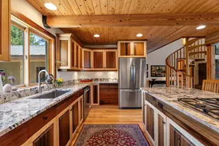 55635 Gatehouse Ln, Bend, OR 97707 - Photo 10