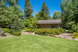 55635 Gatehouse Ln, Bend, OR 97707 - Photo 38