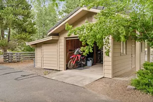 55635 Gatehouse Ln, Bend, OR 97707 - Photo 40