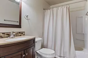 4065 Crestwood Cir, Central Point, OR 97502 - Photo 14