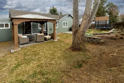1071 NE Ne Locksley Drive, Bend, OR 97701 - Photo 16