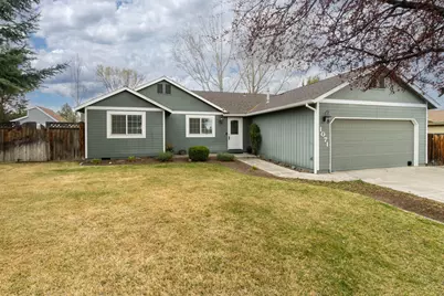 1071 NE Ne Locksley Drive, Bend, OR 97701 - Photo 1