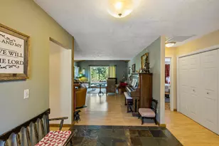 20518 Pine Vista Dr, Bend, OR 97702 - Photo 8