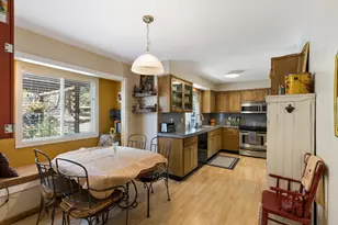 20518 Pine Vista Dr, Bend, OR 97702 - Photo 26