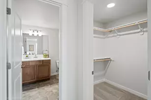 3099 Mt Thielsen Dr, Medford, OR 97504 - Photo 20