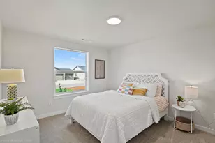 3099 Mt Thielsen Dr, Medford, OR 97504 - Photo 16