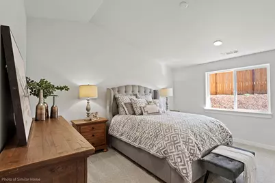 3099 Mt. Thielsen Drive #66, Medford, OR 97504 - Photo 12