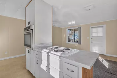 407 S Shasta Avenue, Eagle Point, OR 97524 - Photo 10