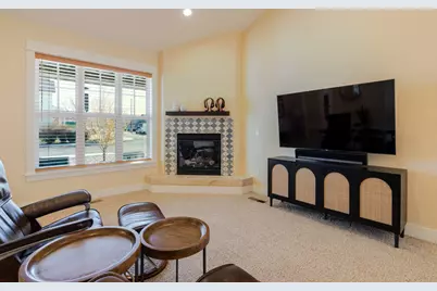 1833 NW Larch Avenue, Redmond, OR 97756 - Photo 12