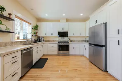 1833 NW Larch Avenue, Redmond, OR 97756 - Photo 24