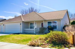 1634 NW Teak Ave, Redmond, OR 97756 - Photo 1