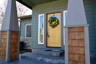 915 NW Bishop Street, Grants Pass, OR 97526 - Photo 38