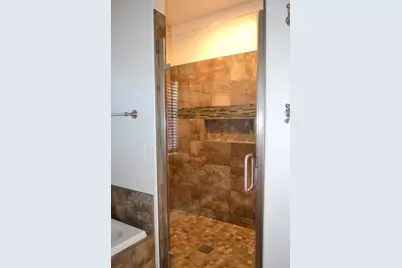 915 NW Bishop Street, Grants Pass, OR 97526 - Photo 12