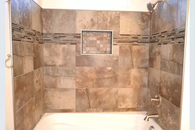 915 NW Bishop Street, Grants Pass, OR 97526 - Photo 28