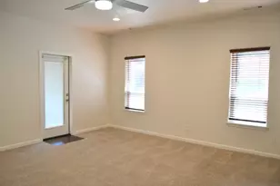 915 NW Bishop St, Grants Pass, OR 97526 - Photo 10