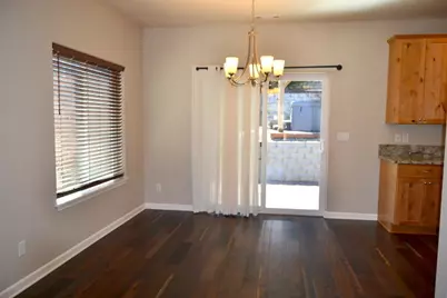 915 NW Bishop Street, Grants Pass, OR 97526 - Photo 8