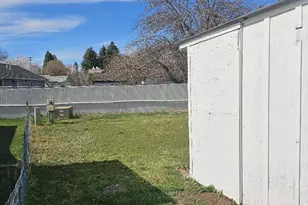 5442 Shasta Way, Klamath Falls, OR 97603 - Photo 4