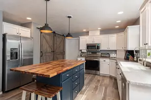 905 SW Burns Ln, Madras, OR 97741 - Photo 12