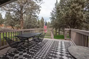 905 SW Burns Ln, Madras, OR 97741 - Photo 2