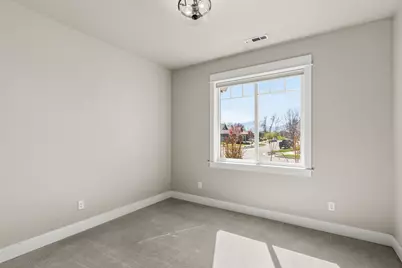 359 Kansas Drive, Medford, OR 97504 - Photo 20