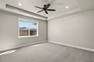 359 Kansas Dr, Medford, OR 97504 - Photo 14