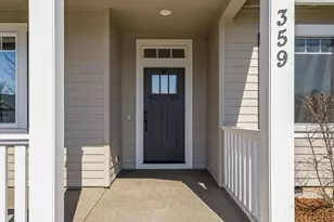 359 Kansas Dr, Medford, OR 97504 - Photo 4