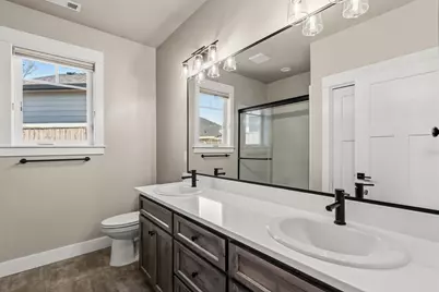 359 Kansas Drive, Medford, OR 97504 - Photo 16