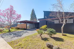 1440 NE 10th St, Grants Pass, OR 97526 - Photo 38