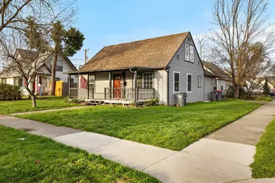 415 Summit Avenue, Medford, OR 97501 - Photo 2