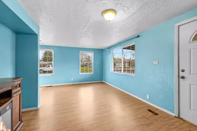 415 Summit Avenue, Medford, OR 97501 - Photo 8