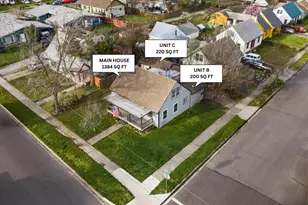 415 Summit Ave, Medford, OR 97501 - Photo 1