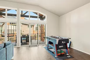 8433 Forest Ridge Loop, Redmond, OR 97756 - Photo 14