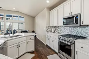 8433 Forest Ridge Loop, Redmond, OR 97756 - Photo 18