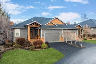 8433 Forest Ridge Loop, Redmond, OR 97756 - Photo 2