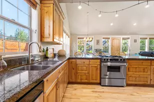 2954 NW Wild Meadow Dr, Bend, OR 97703 - Photo 4