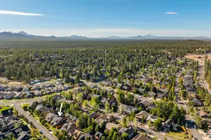 2954 NW Wild Meadow Dr, Bend, OR 97703 - Photo 16