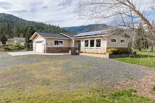 15902 Water Gap Rd, Williams, OR 97544 - Photo 48