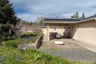 15902 Water Gap Rd, Williams, OR 97544 - Photo 24