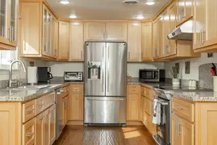 15902 Water Gap Rd, Williams, OR 97544 - Photo 8