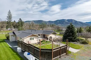 15902 Water Gap Rd, Williams, OR 97544 - Photo 58