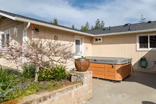 15902 Water Gap Rd, Williams, OR 97544 - Photo 28