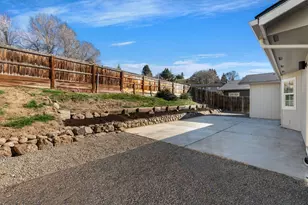 695 NE 8th St, Prineville, OR 97754 - Photo 24
