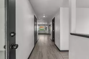 695 NE 8th St, Prineville, OR 97754 - Photo 6