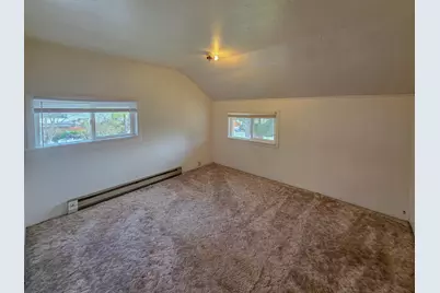 814 NW C Street, Grants Pass, OR 97526 - Photo 16