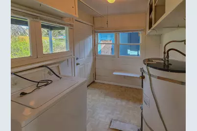 814 NW C Street, Grants Pass, OR 97526 - Photo 8