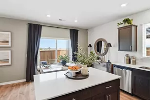 21741 SE Stromboli Ln, Bend, OR 97702 - Photo 8