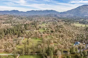 507 Jackpine Dr, Grants Pass, OR 97526 - Photo 44