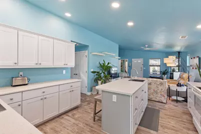 404 Lindilu Lane, Cave Junction, OR 97523 - Photo 6