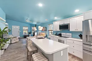 404 Lindilu Ln, Cave Junction, OR 97523 - Photo 6